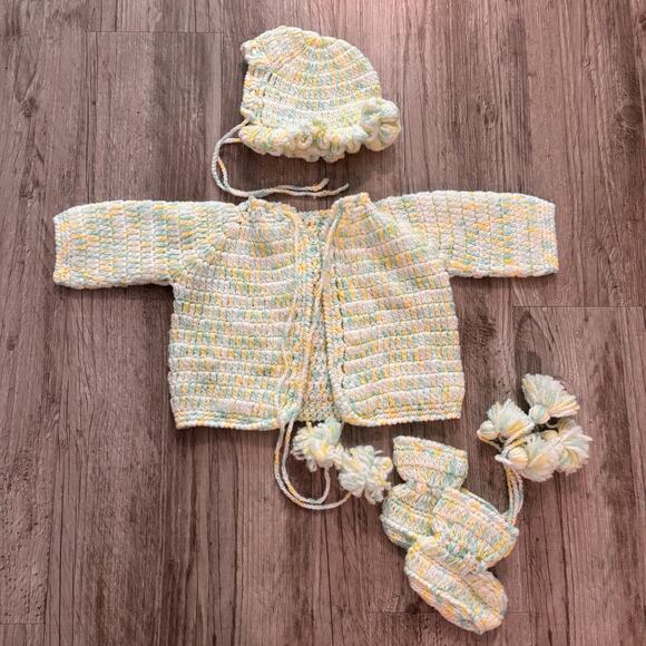 Vtg Crochet Newborn Baby Set Sweater Hat Bonnet Booties Hand Knit Pastel Doll - Picture 7 of 7